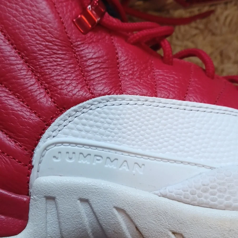 EUC Air Jordan 12 Retro Size 8 Red / White - Picture 11 of 16